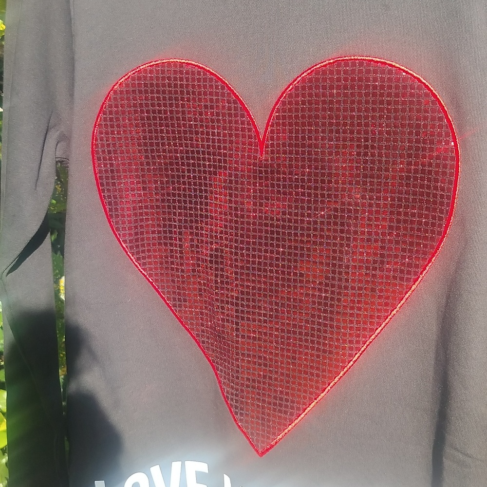Love Mosvhino New Red Heart Long Sweatshirt, Dress Small - Picture 9 of 10